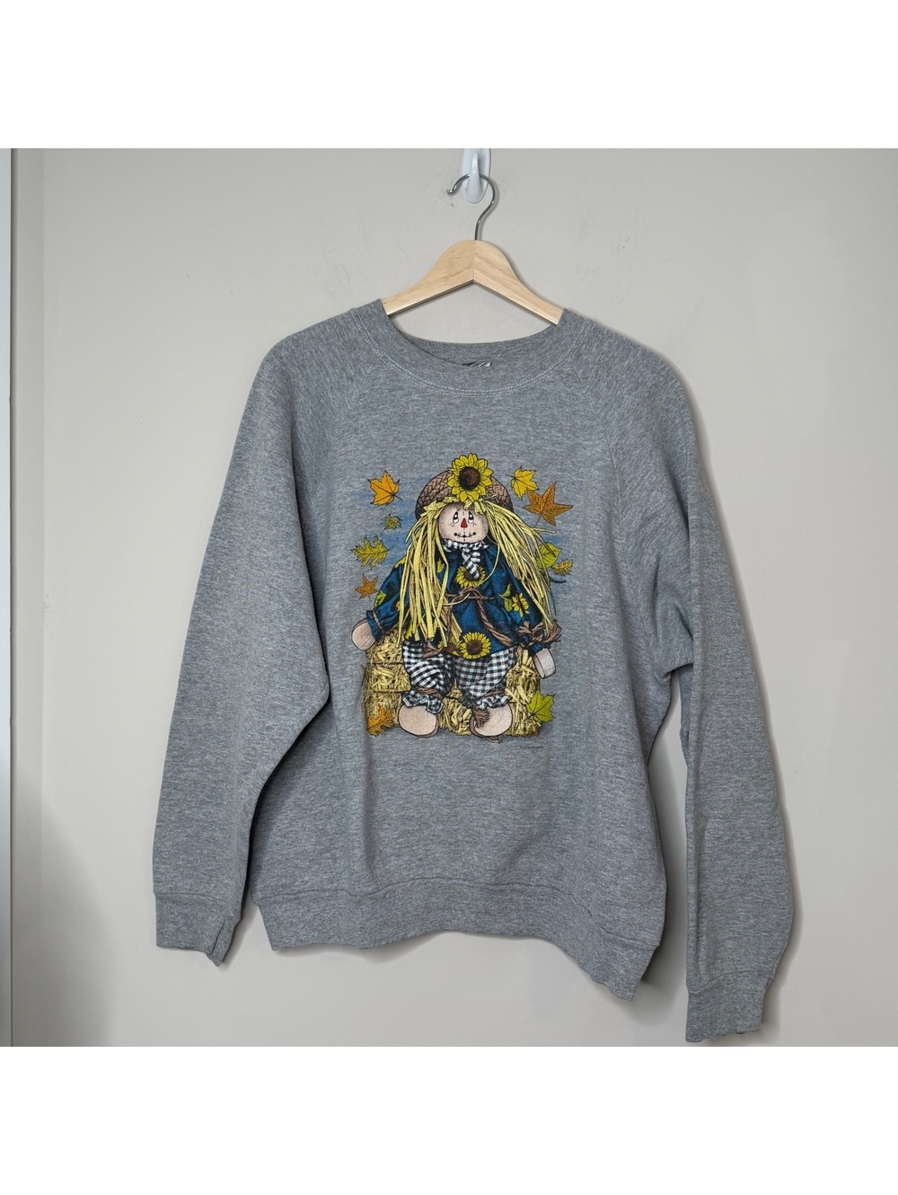 Vintage 90s Fall Scarecrow Girl Sunflower Gray sweatshirt